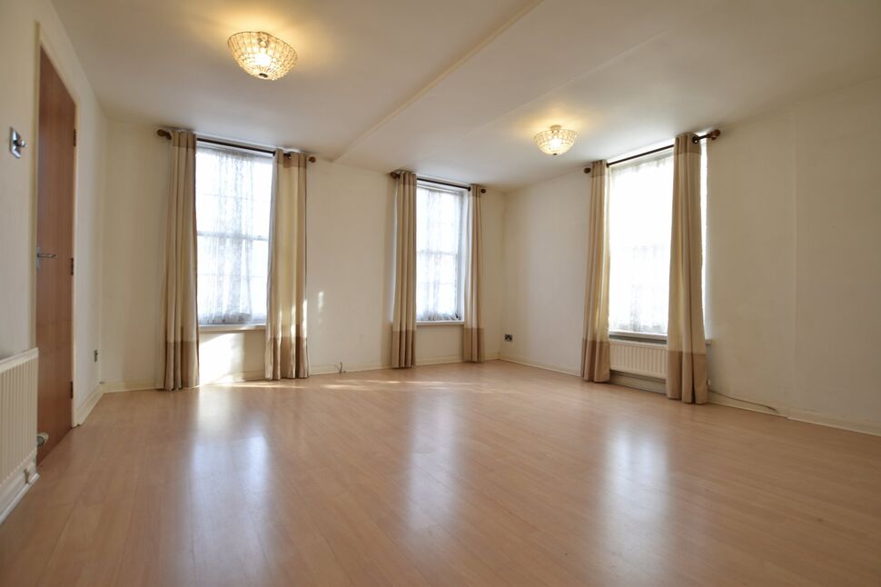 Living Room / Dining Room