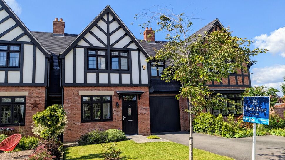 Main image of 3 bedroom Mid Terrace House for sale, Kingshurst Gardens, Badsey, Worcestershire, WR11