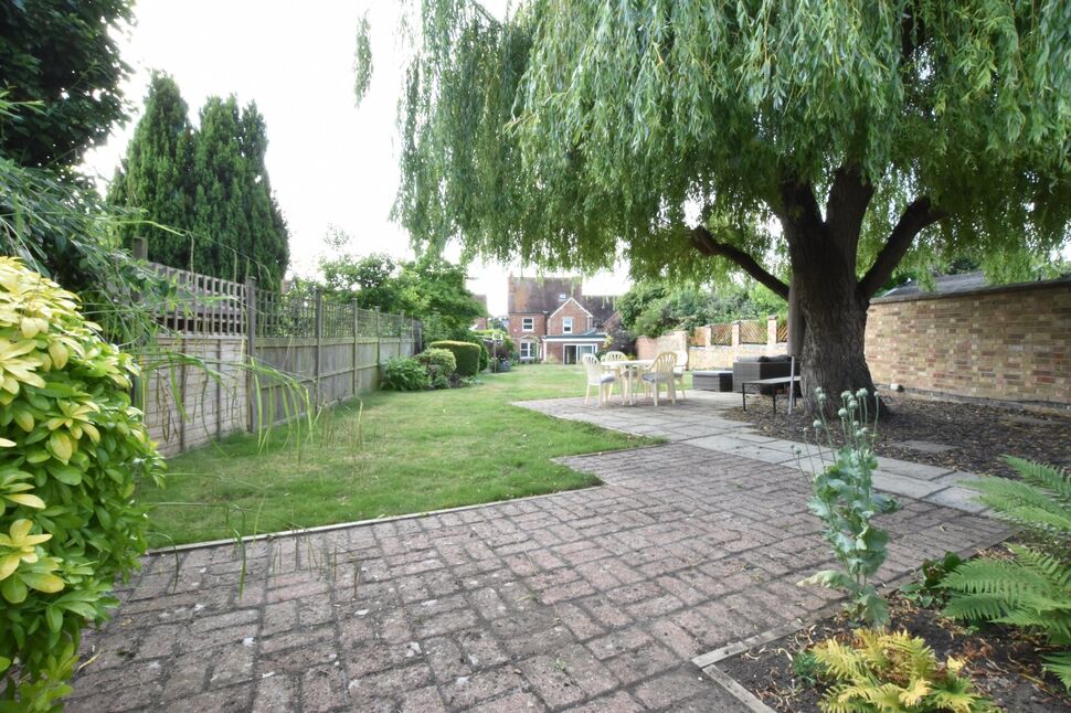 6 Elegant Period Properties For Sale