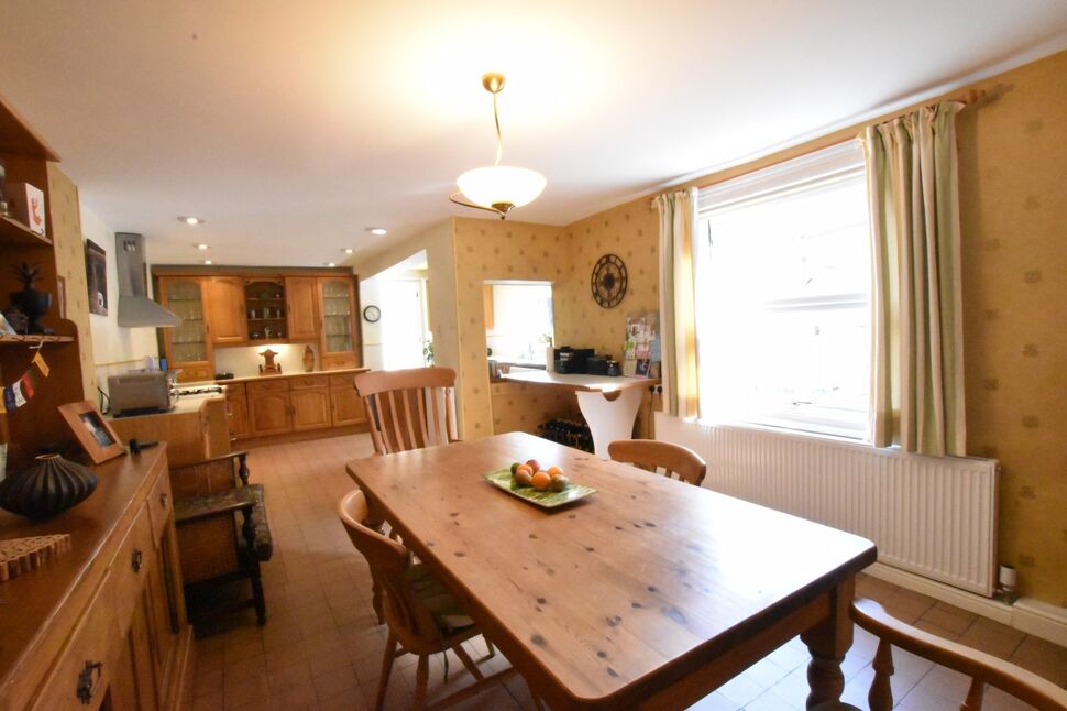 6 Elegant Period Properties For Sale