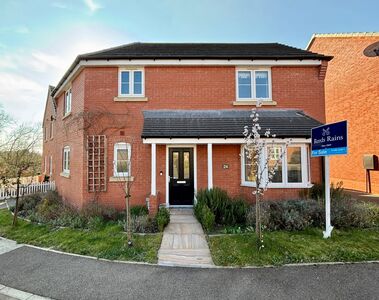 Sladden Close, 3 bedroom Detached House for sale, £310,000