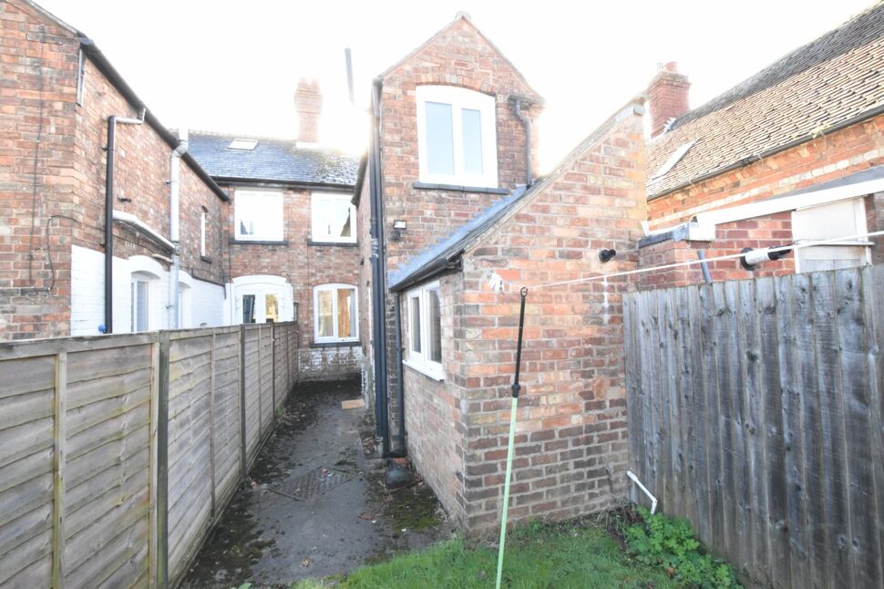 2 bedroom End Terrace House for sale, Lower Leys, Evesham, WR11 £169,950