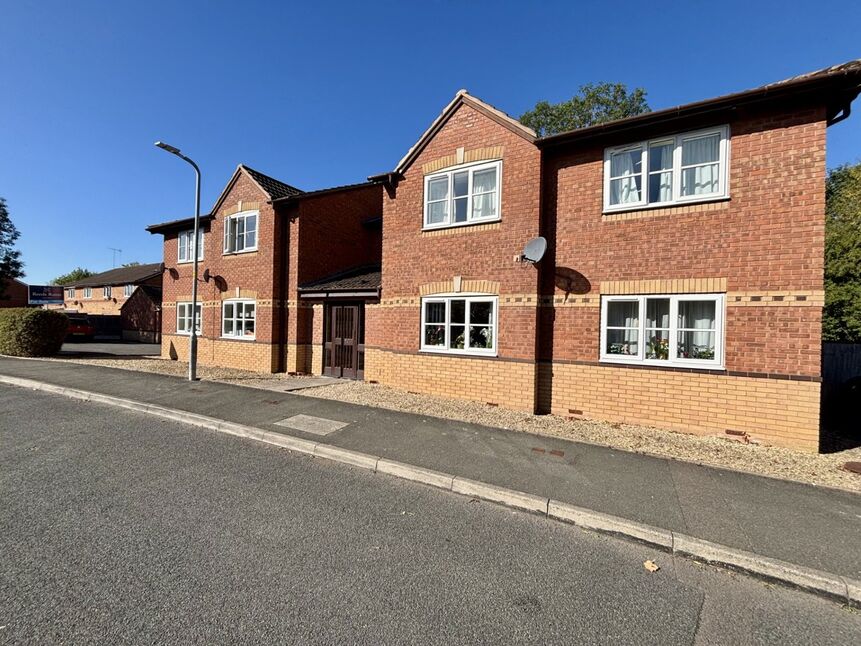 Main image of 1 bedroom Flat for sale, St. Patricks Close, Evesham, Worcestershire, WR11