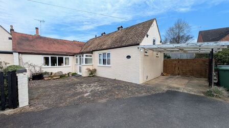 Worcester Road, 3 bedroom Semi Detached Bungalow for sale, £375,000