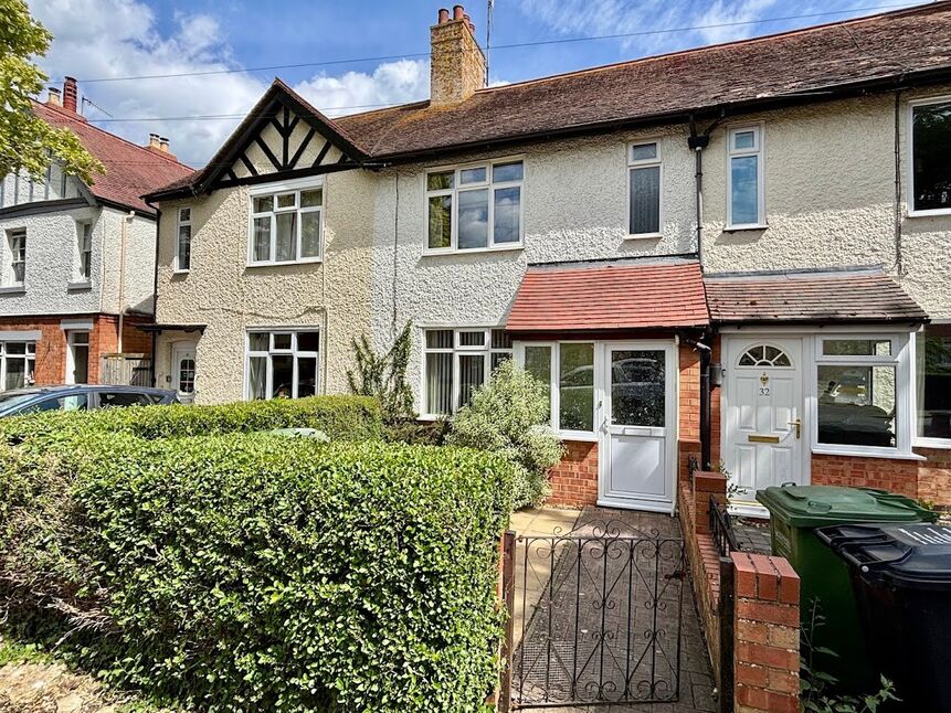 Main image of 3 bedroom Mid Terrace House for sale, Peewit Road, Evesham, Worcestershire, WR11