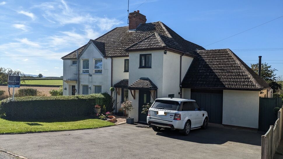 Main image of 3 bedroom Semi Detached House for sale, Radford Road, Rous Lench, Worcestershire, WR11