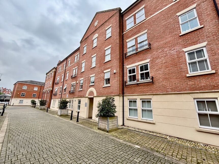 Main image of 2 bedroom  Flat to rent, Armstrong Drive, Worcester, Worcestershire, WR1