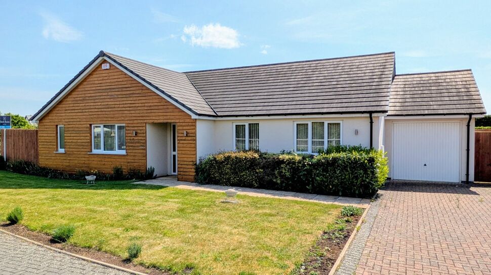 3 bedroom Detached Bungalow for sale
