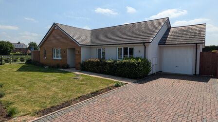 Trails Orchard, 3 bedroom Detached Bungalow for sale, £525,000