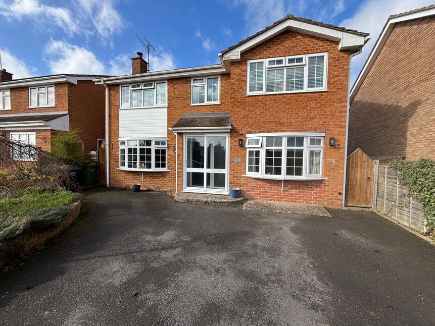 Main image of 4 bedroom Detached House for sale, Orchard Place, Harvington, Worcestershire, WR11