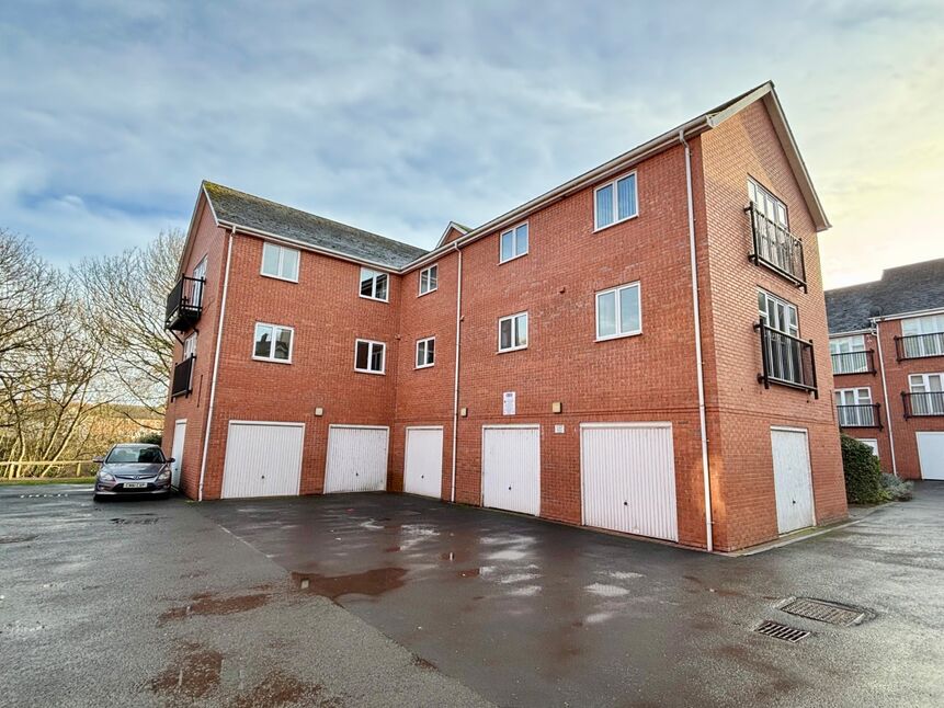 Main image of 2 bedroom Flat to rent, Mill Street, Evesham, Worcestershire, WR11