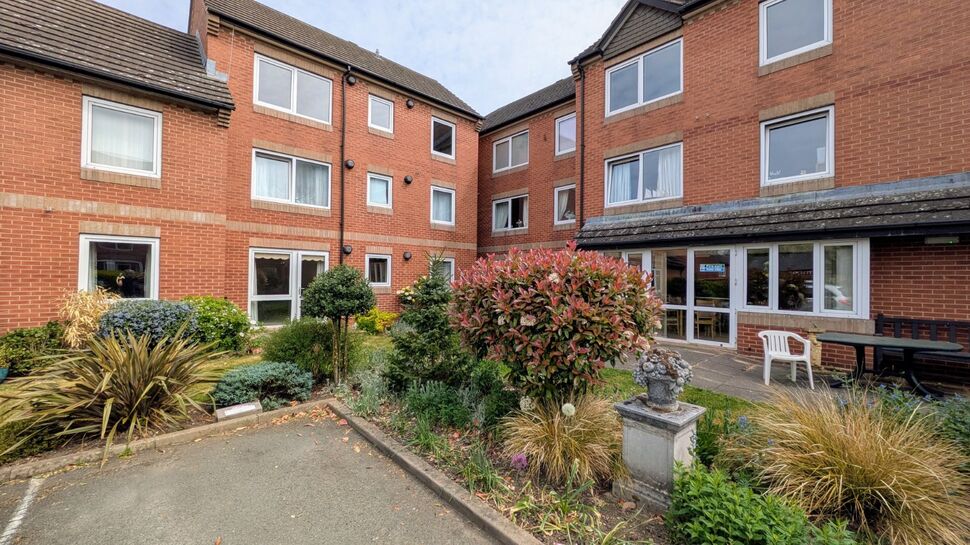 Main image of 1 bedroom Flat for sale, St. Marys Road, Evesham, Worcestershire, WR11
