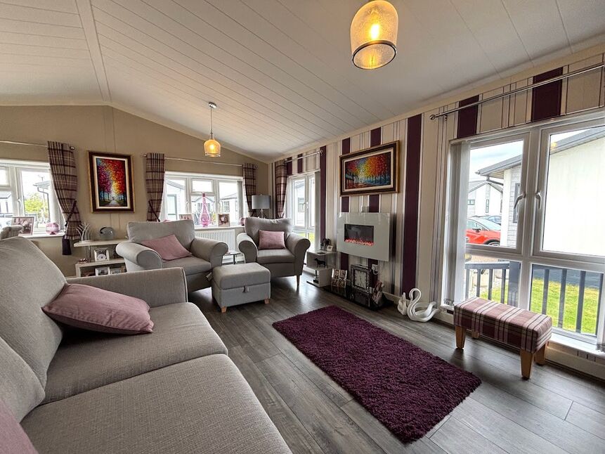 Living Room / Dining Room