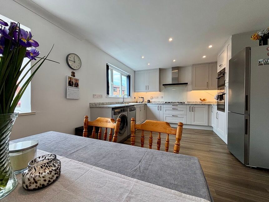 Kitchen / Diner