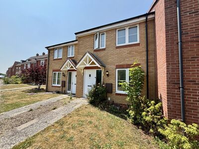 Lily Walk, 2 bedroom Mid Terrace House for sale, £88,000