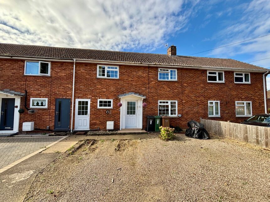 Main image of 3 bedroom Mid Terrace House for sale, Fairfield Road, Evesham, Worcestershire, WR11