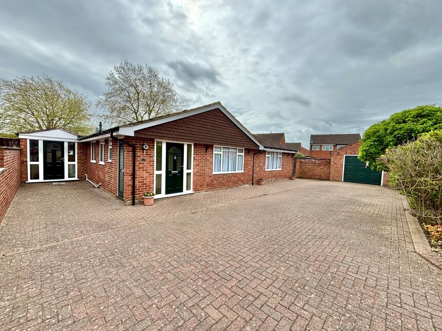 Main image of 2 bedroom Detached Bungalow for sale, Sycamore Avenue, Evesham, Worcestershire, WR11
