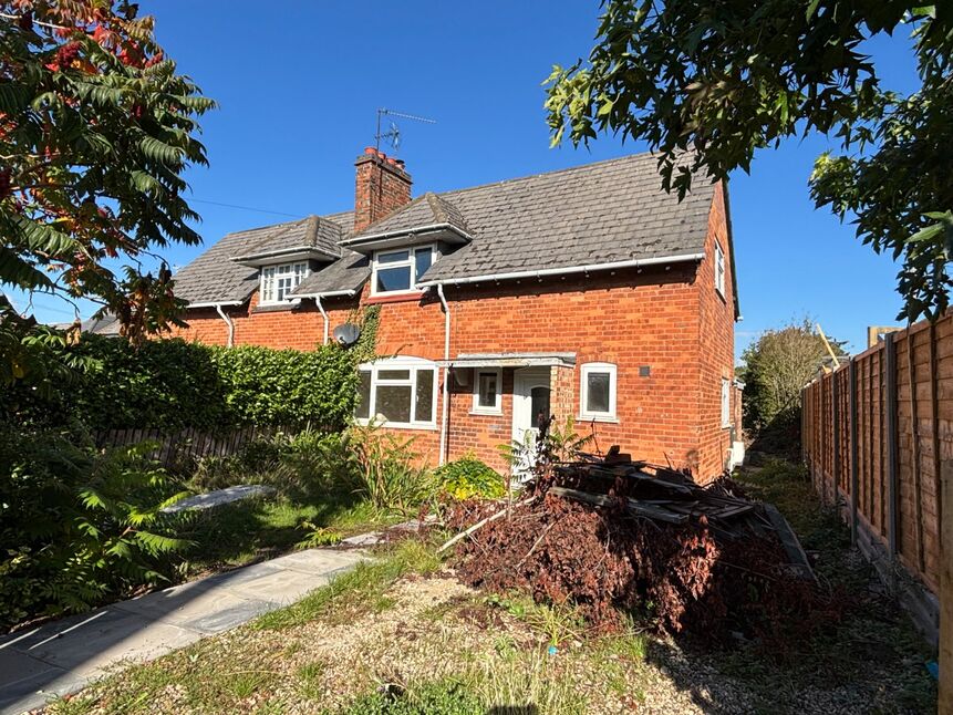 Main image of 3 bedroom Semi Detached House for sale, Pensham Hill, Pershore, Worcestershire, WR10