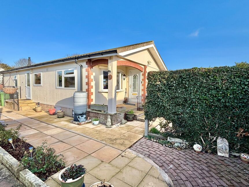 Main image of 2 bedroom Detached Property for sale, Parklands, Evesham, Worcestershire, WR11