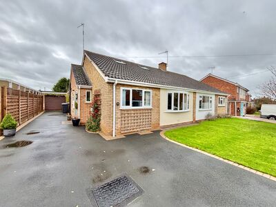 3 bedroom Semi Detached Bungalow for sale