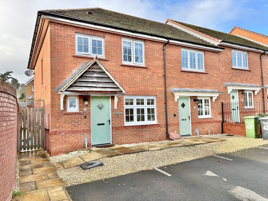 Main image of 3 bedroom End Terrace House for sale, Jupiter Road, Evesham, Worcestershire, WR11