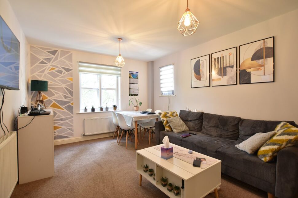 1 bedroom Flat for sale, Waterside, Evesham, WR11 | £110,000