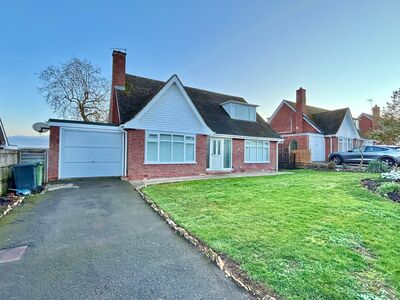 Simon De Montfort Drive, 4 bedroom Detached House for sale, &pound;575,000