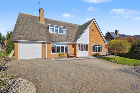 6 bedroom Detached House for sale