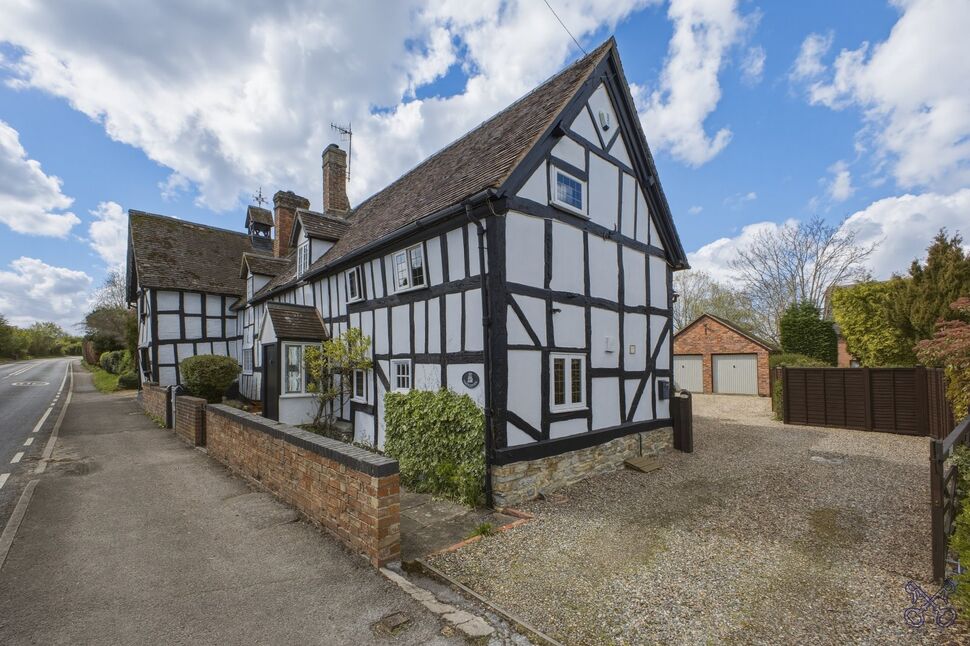 Main image of 3 bedroom Semi Detached Property for sale, Evesham Road, Norton, Worcestershire, WR11