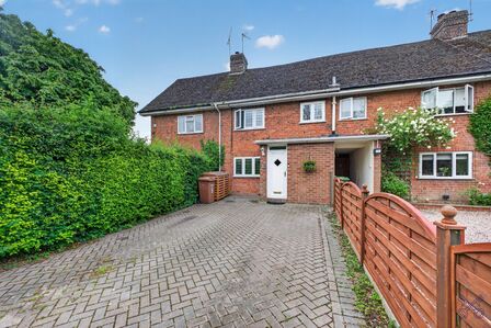 3 bedroom Mid Terrace House for sale