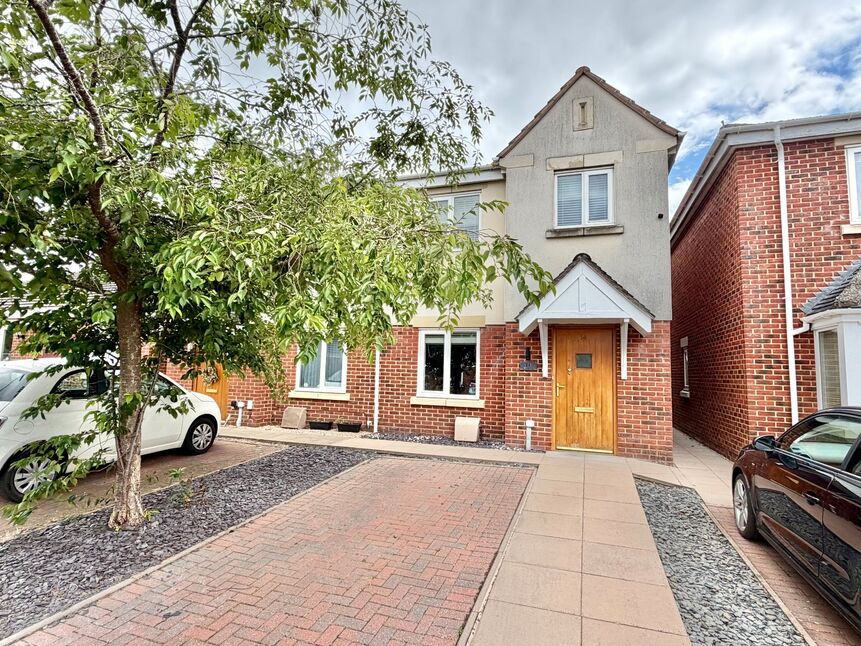 Main image of 2 bedroom Semi Detached House for sale, Philipscote, Evesham, Worcestershire, WR11