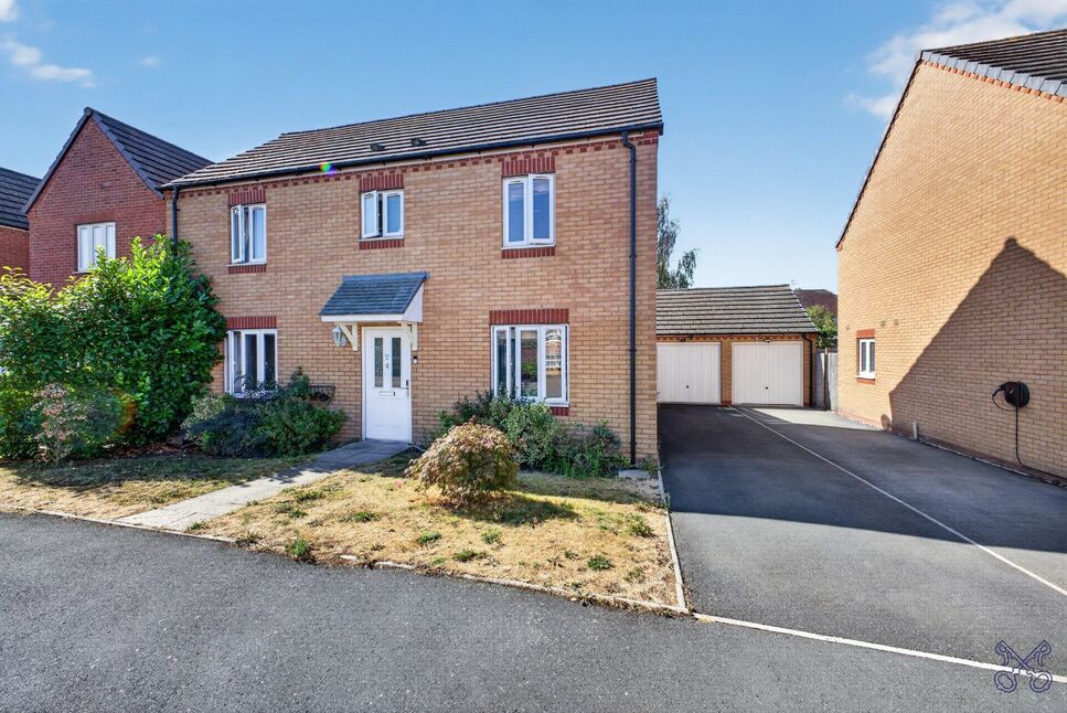 Main image of 4 bedroom Detached House for sale, Hollyhocks Close, Evesham, Worcestershire, WR11