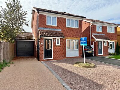 3 bedroom Link Detached House for sale