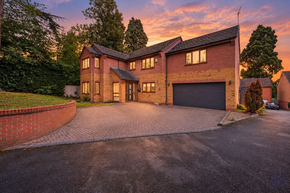 Main image of 5 bedroom Detached House for sale, Bath Road, Worcester, Worcestershire, WR5