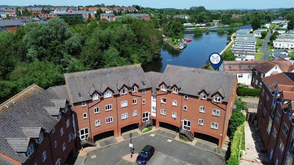 Main image of 2 bedroom Flat for sale, Mortimers Quay, Evesham, Worcestershire, WR11