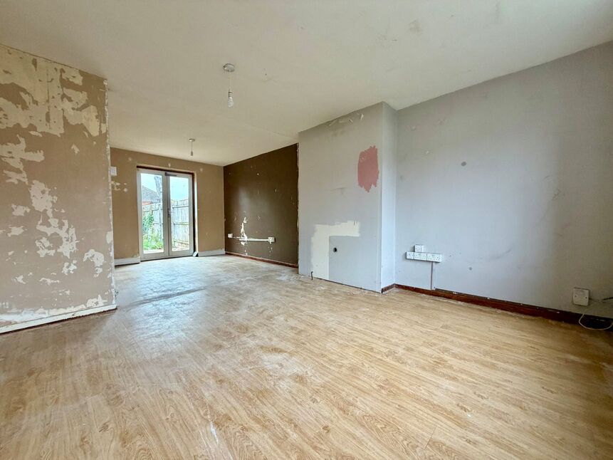 Living Room / Dining Room