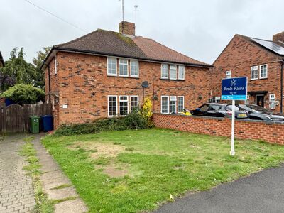 Courtiers Drive, 2 bedroom Semi Detached House for sale, &pound;225,000