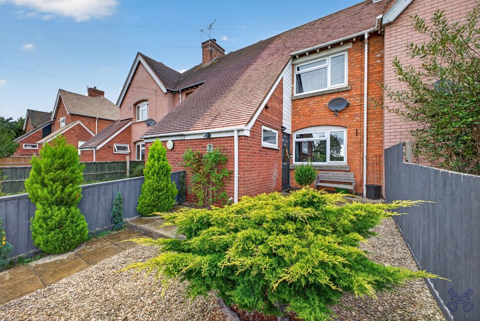 Main image of 3 bedroom Mid Terrace House for sale, School Lane, Middle Littleton, Worcestershire, WR11