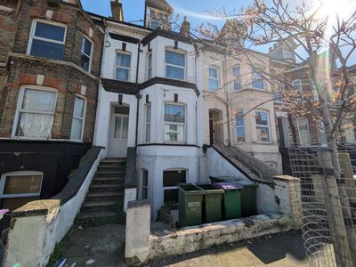 1 bedroom  Flat to rent
