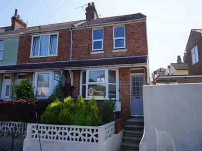 Dudley Road, 3 bedroom House to rent, &pound;1,325 pcm