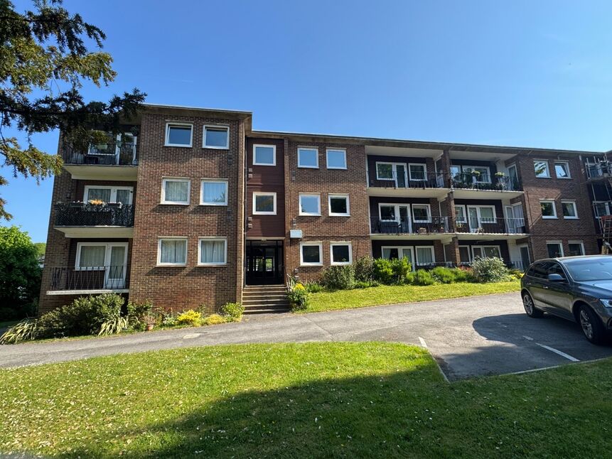 3 bedroom  Flat for sale