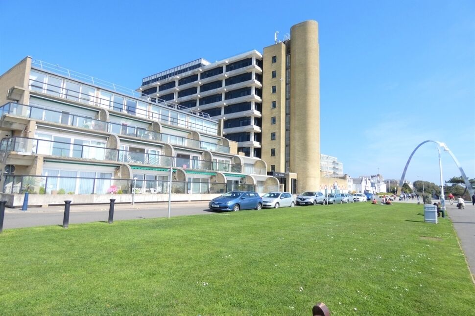 Main image of 2 bedroom Flat to rent, The Leas, Folkestone, Kent, CT20