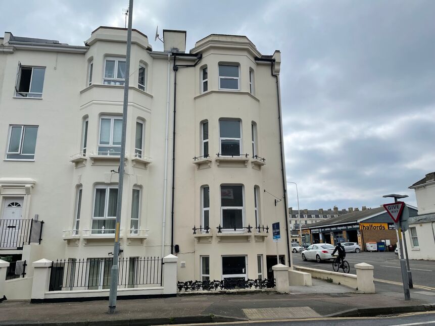 Main image of 1 bedroom Flat to rent, Manor Road, Folkestone, Kent, CT20