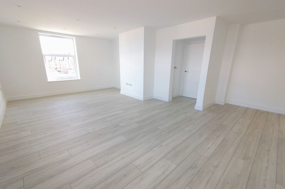 Open Plan Lounge / Kitchen