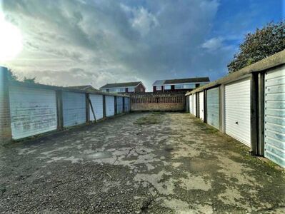 Lynwood,  Garage for sale, £22,500