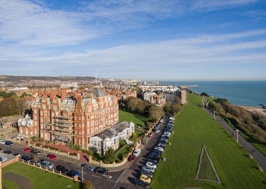 3 bedroom Flat for sale, The Leas, Folkestone, CT20 £375,000