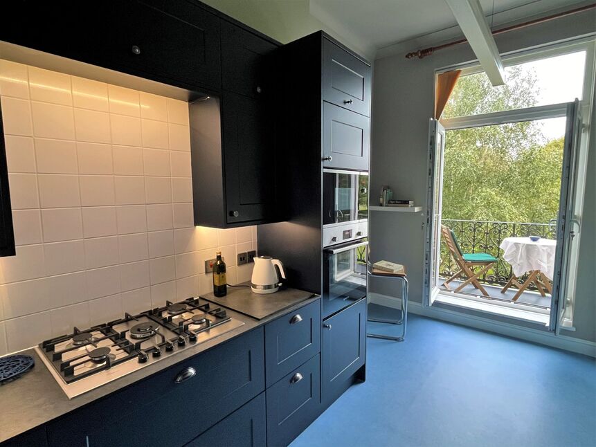 Kitchen / Breakfast Room
