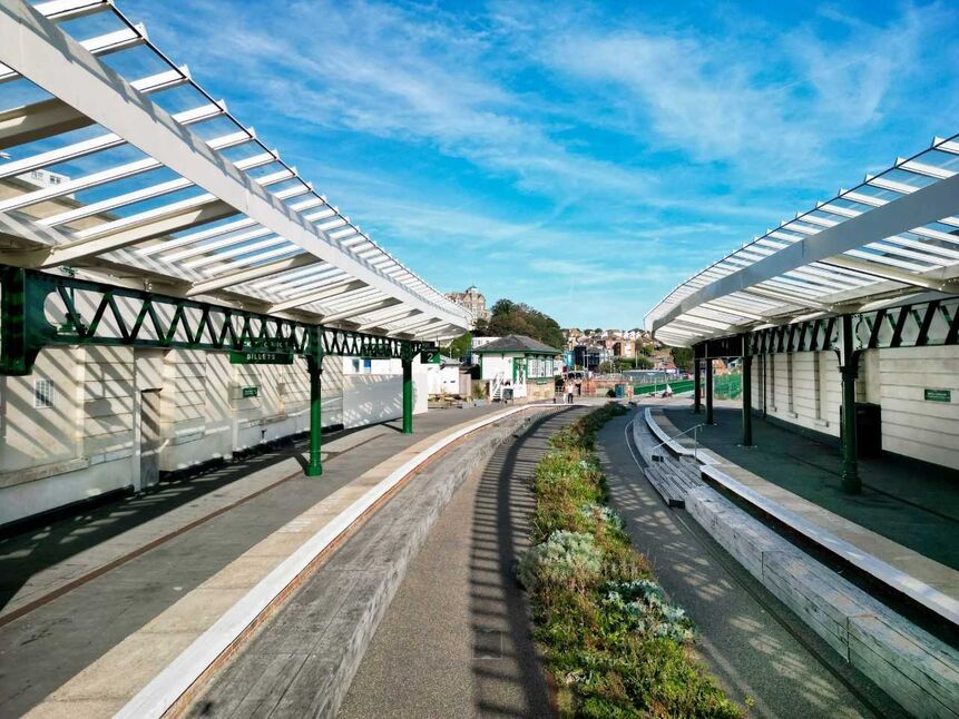 8 bedroom Detached House for sale, Marine Parade Mews, Folkestone, CT20 £450,000