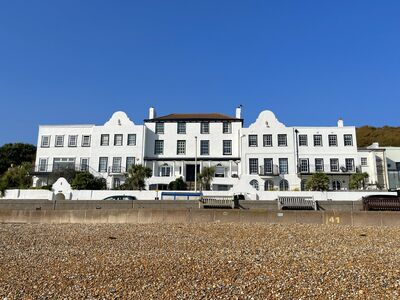 Sandgate Esplanade, 1 bedroom  Flat for sale, £180,000