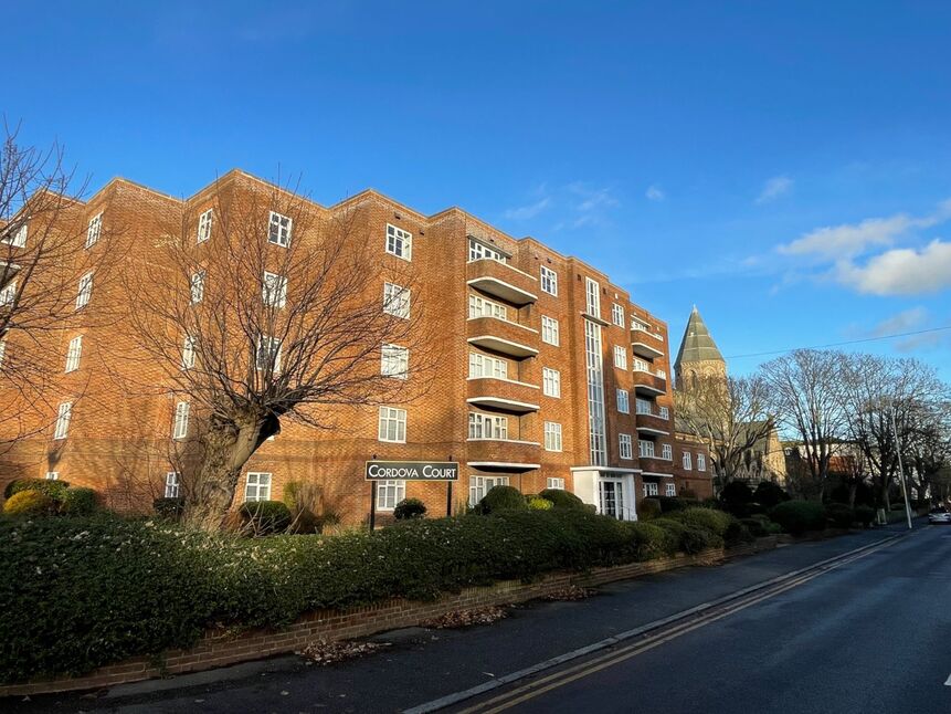 Main image of 3 bedroom Flat to rent, Sandgate Road, Folkestone, Kent, CT20